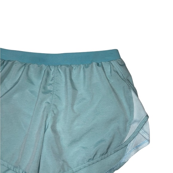 Under Armour Women's M Medium Fly By Shorts 3" Inseam Athletic Running Shorts - Picture 2 of 5